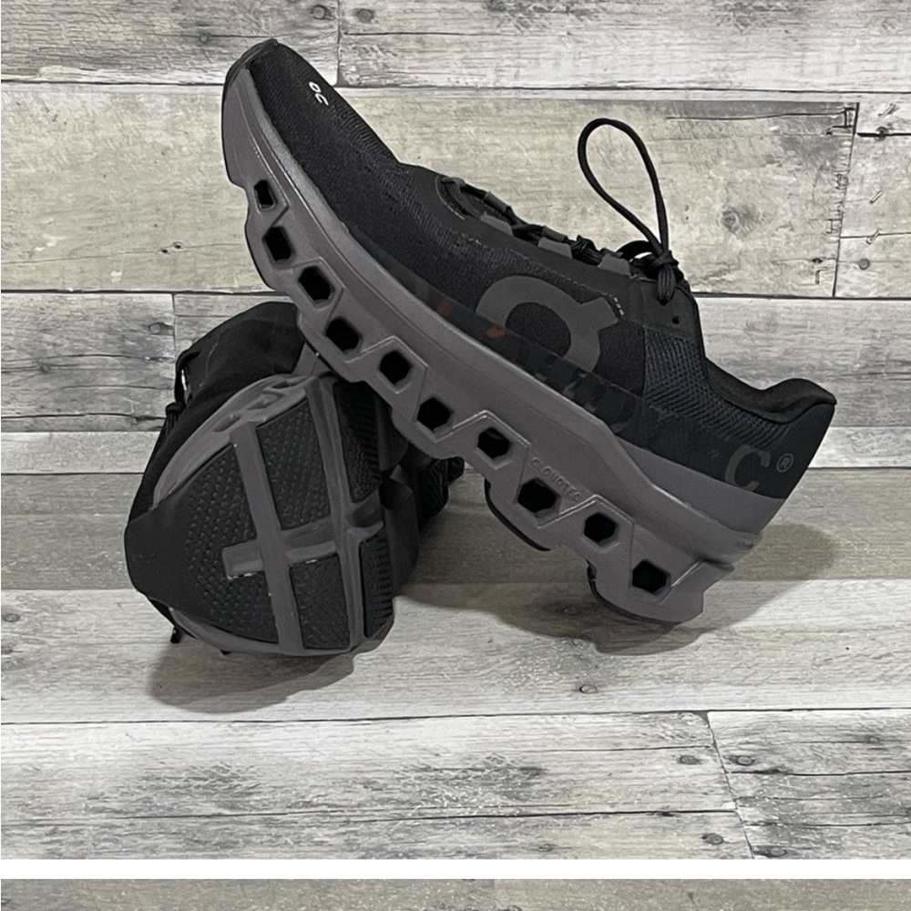 ON Cloudmonster Women’s Running Shoe - Black - Size - 9. US